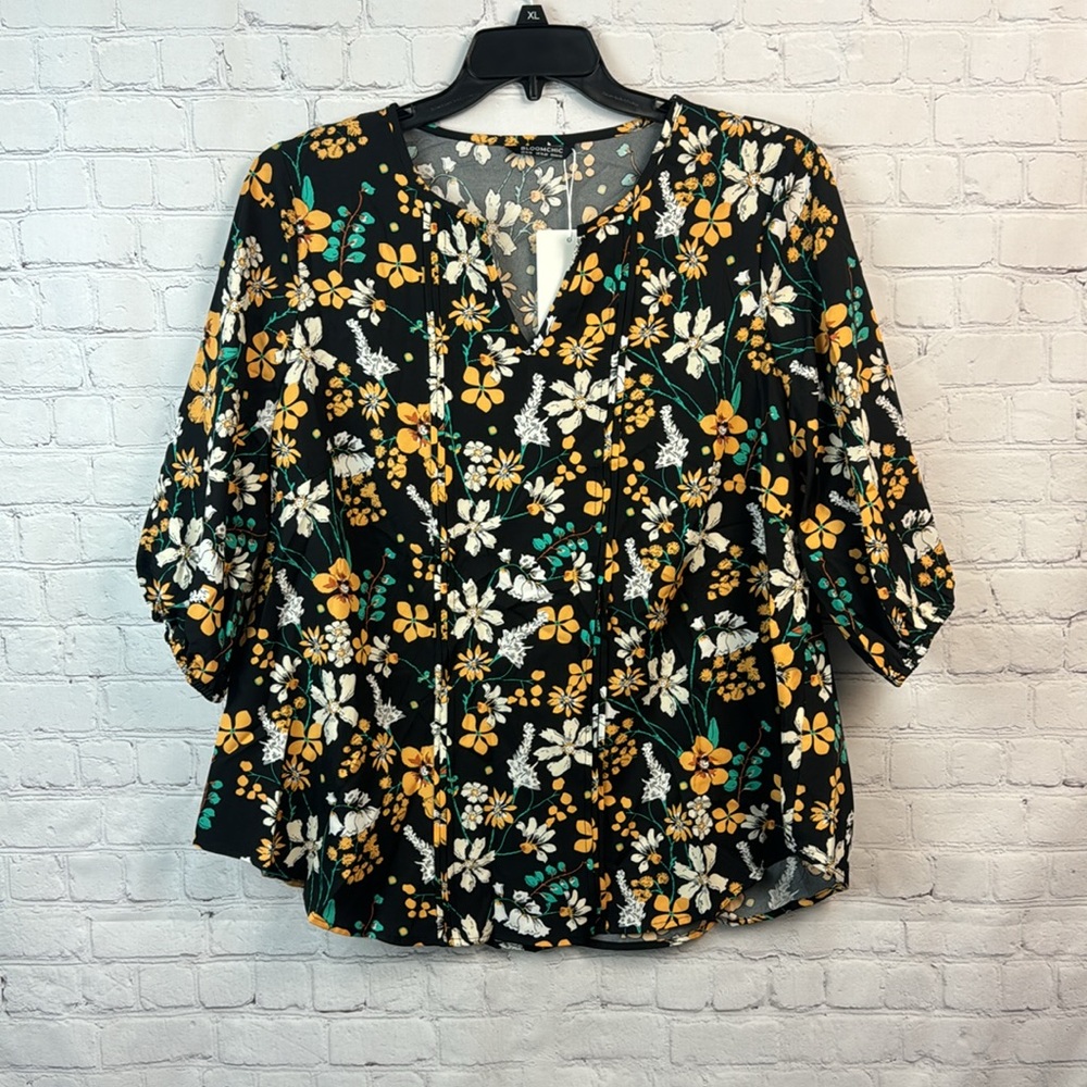 BloomChic Floral Black and Orange Women's Balloon Sleeve Top Plus Size 1X - Picture 2 of 7